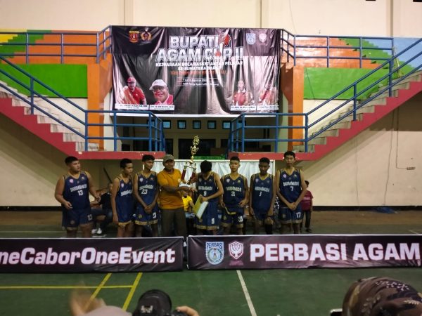 Turnamen Basket Antar Pelajar se Sumbar Selesai, SMAN 1 Koto Baru Dharmasraya dan SMAN 1 Ampek Angkek Juara